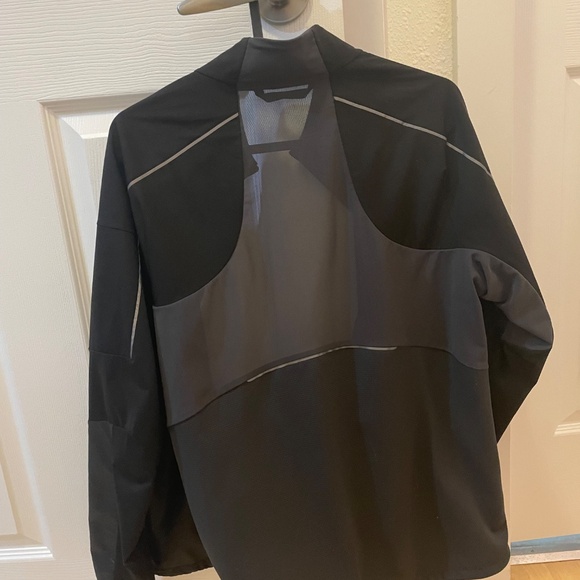 lululemon Fast and Free Jacket - Picture 2 of 4